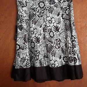 Willie Smith cream/brown skirt.  Cotton.  Sz 10
